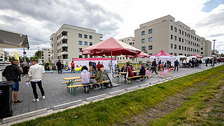 buntes Treiben auf dem Straßenfest