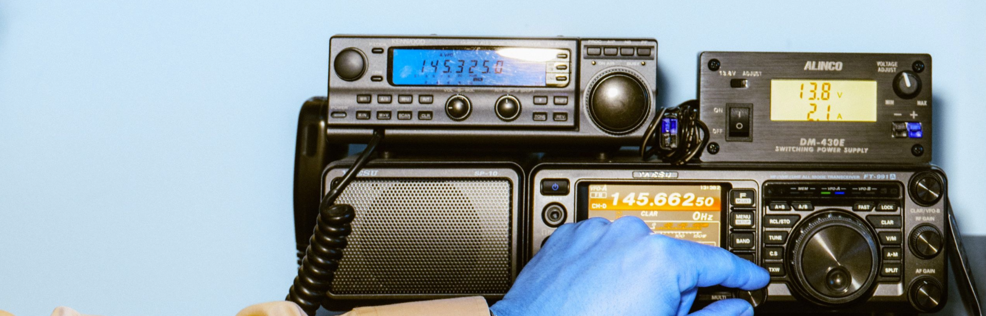 Nahaufnahme eines alten Funkgeräts.