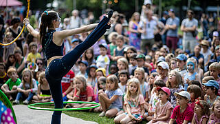 cicrus contraire vor Publikum.