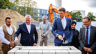Impression der Grundsteinlegungszeremonie in der Sterkrader Straße 47