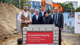 Impression der Grundsteinlegungszeremonie in der Sterkrader Straße 47