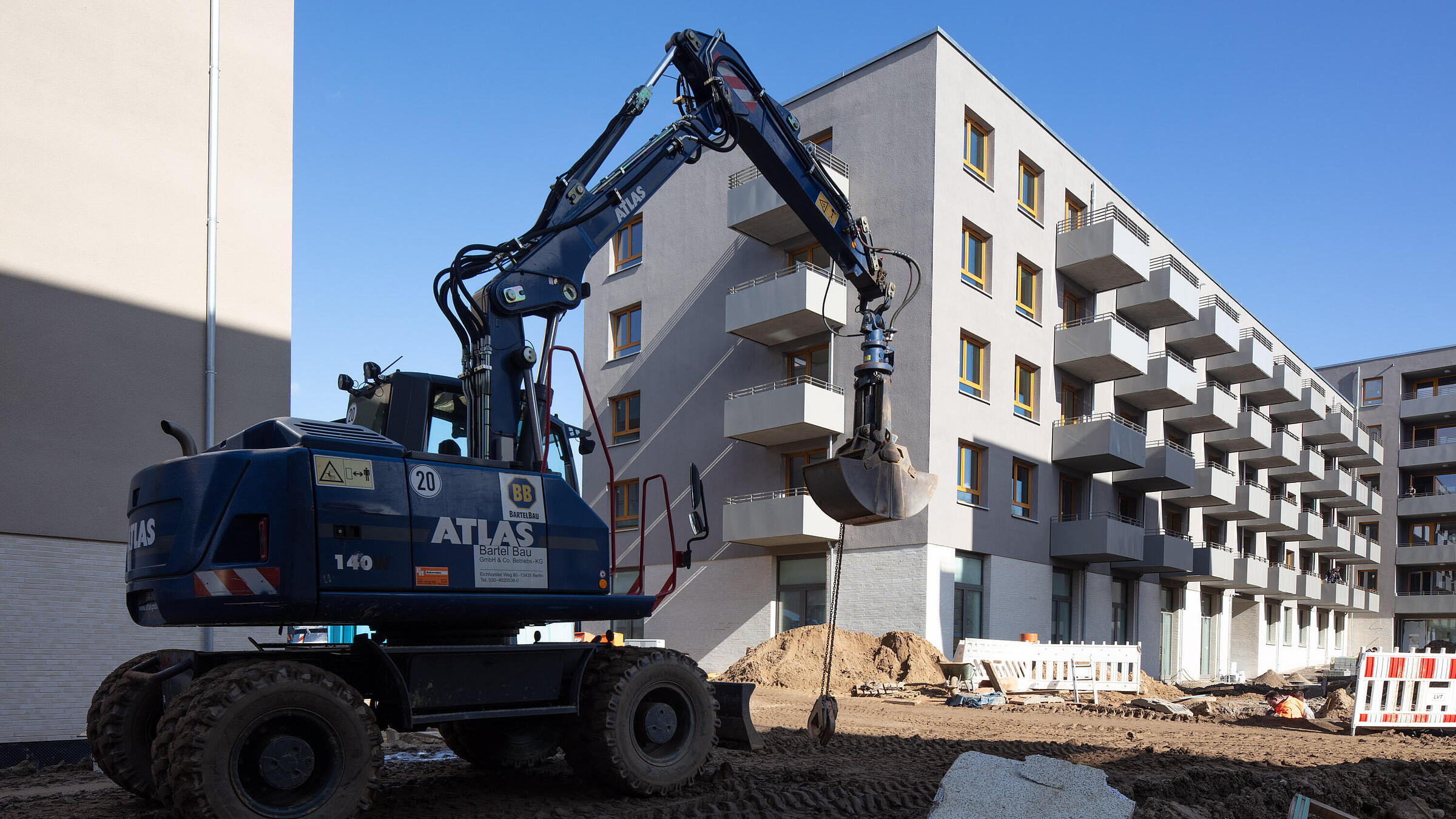 Bagger auf einer Baustelle