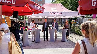 Bild zeigt Veranstaltungsimpression der Schlüsselübergabe am Hamburger Platz.