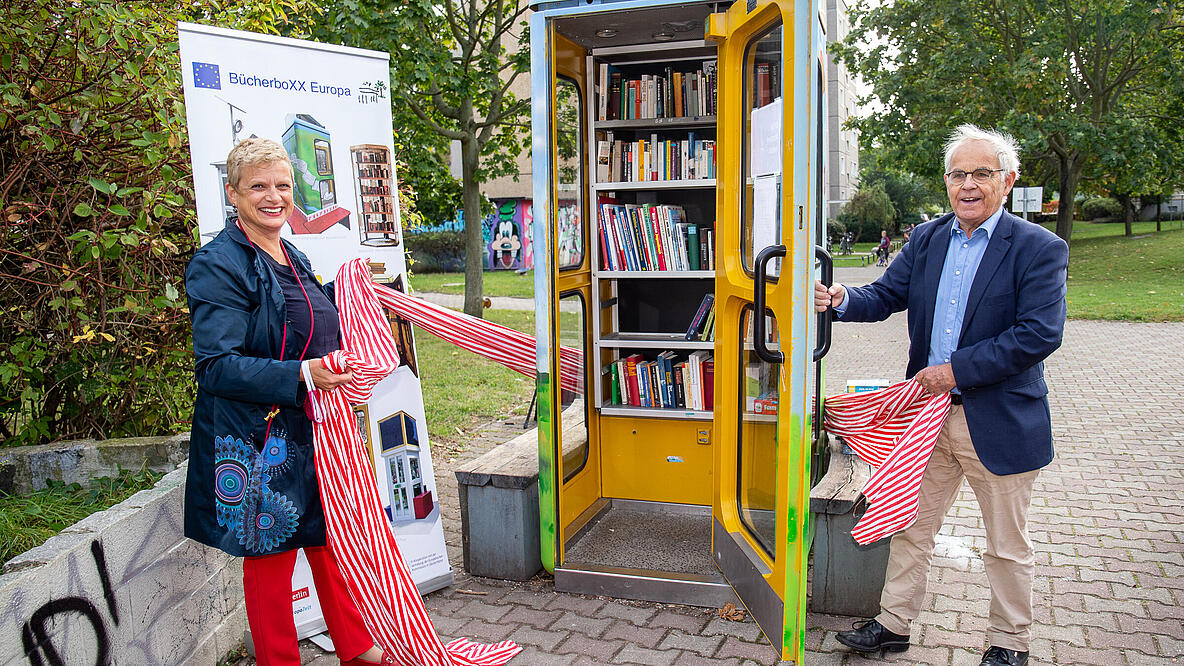 Telefonzelle als Bücherbox