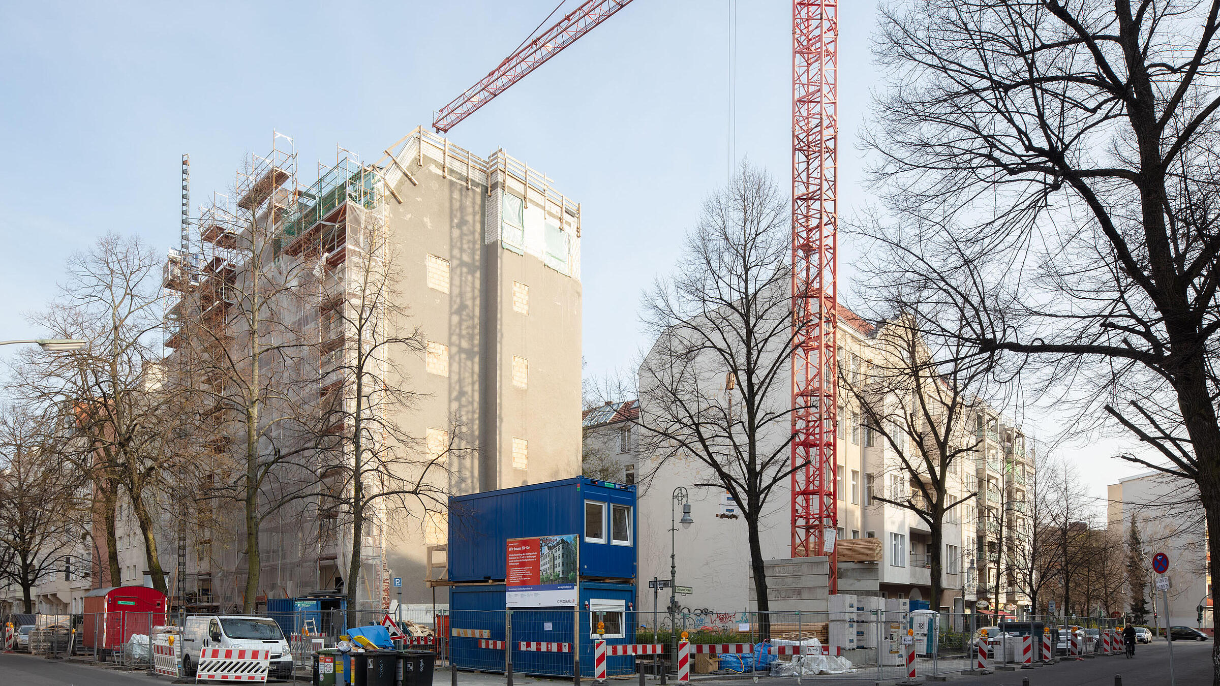 Kran auf einer Baustelle