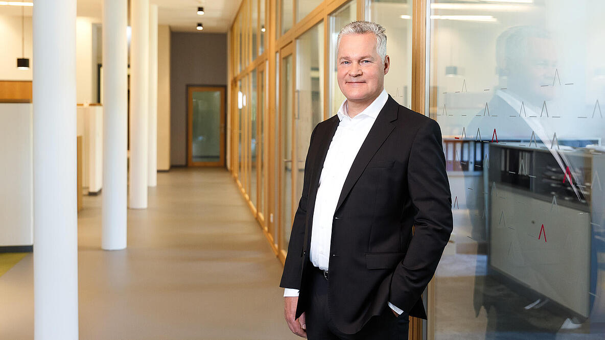 Portraitfoto von Christian Wilkens, Vorstand der Gesobau Ag