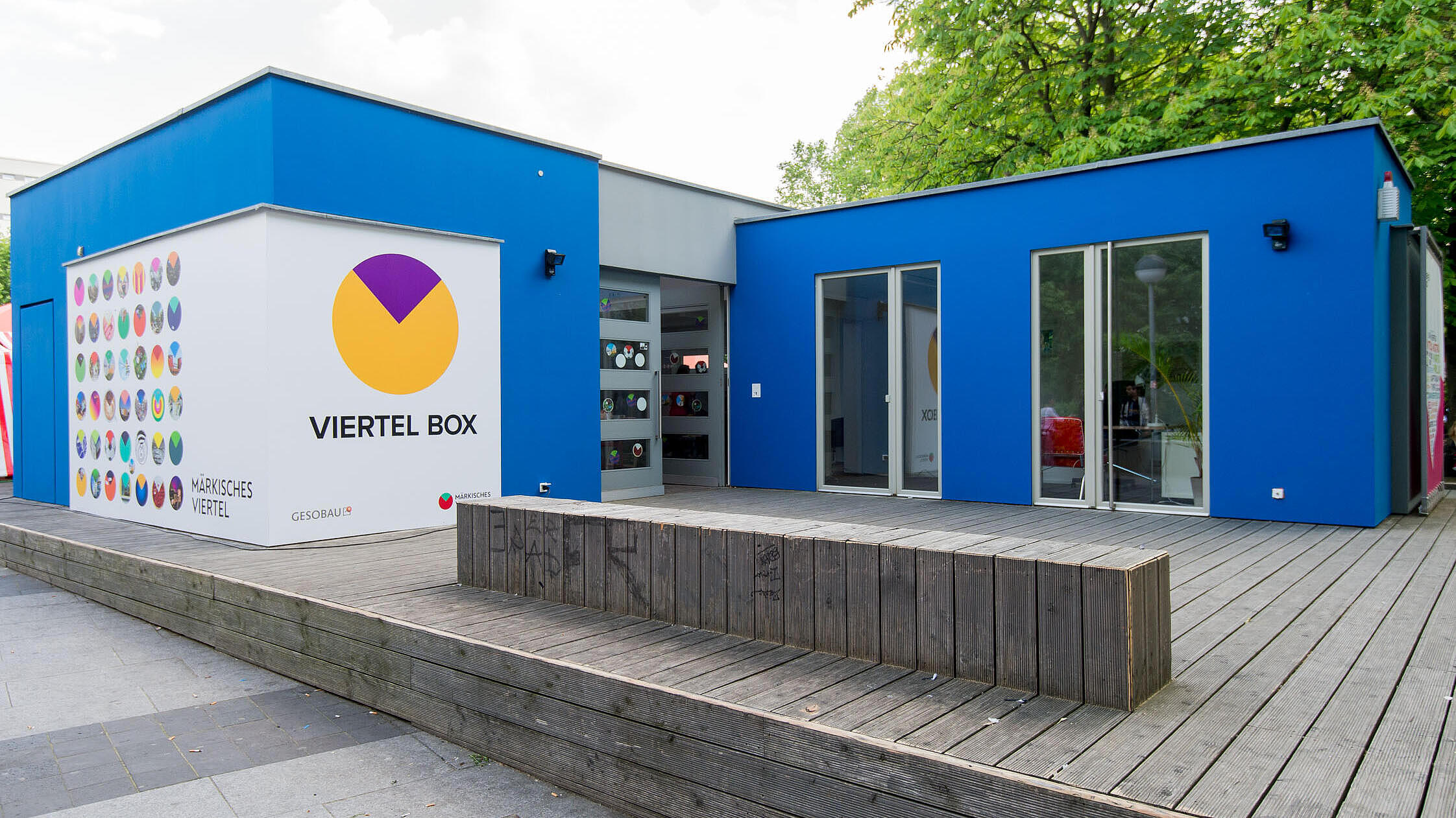 Außenansicht Gebäude Viertel Box