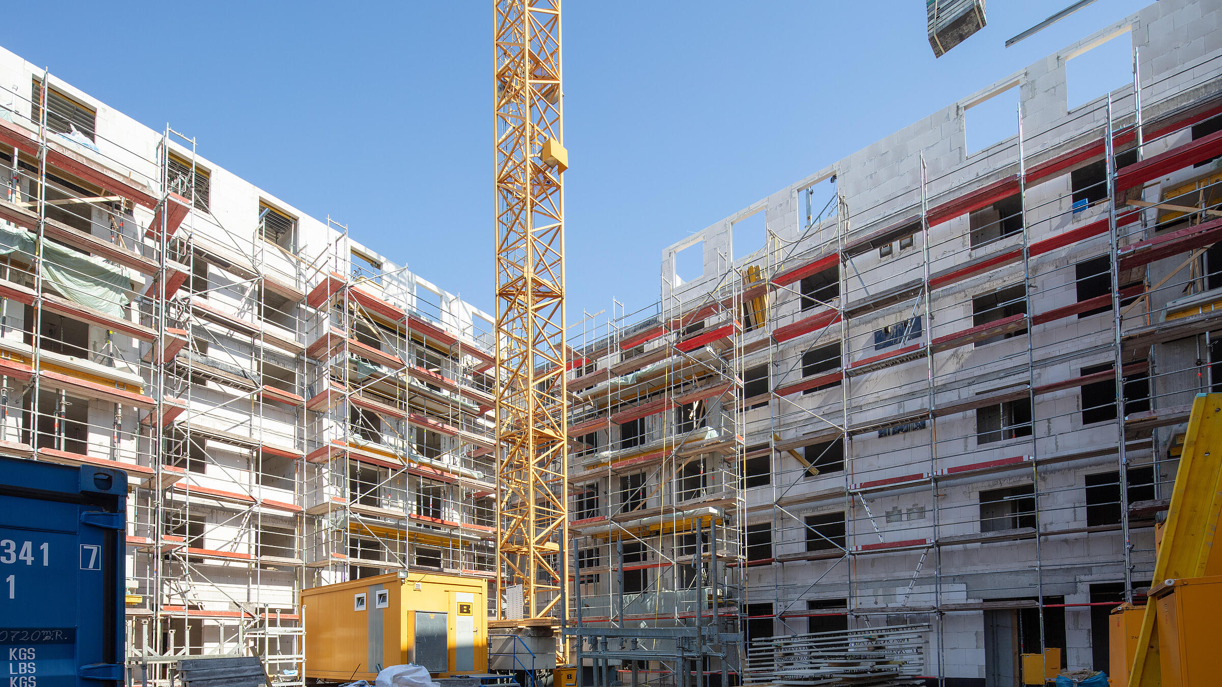 Bau eines mehrstöckigen Wohnhauses