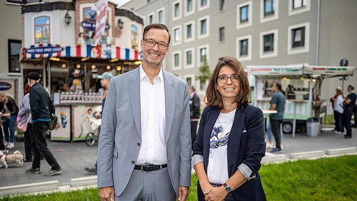 Lars Holborn und Nadja Zivkovic auf dem Begrüßungsfest im Quartier Stadtgut Hellersdorf